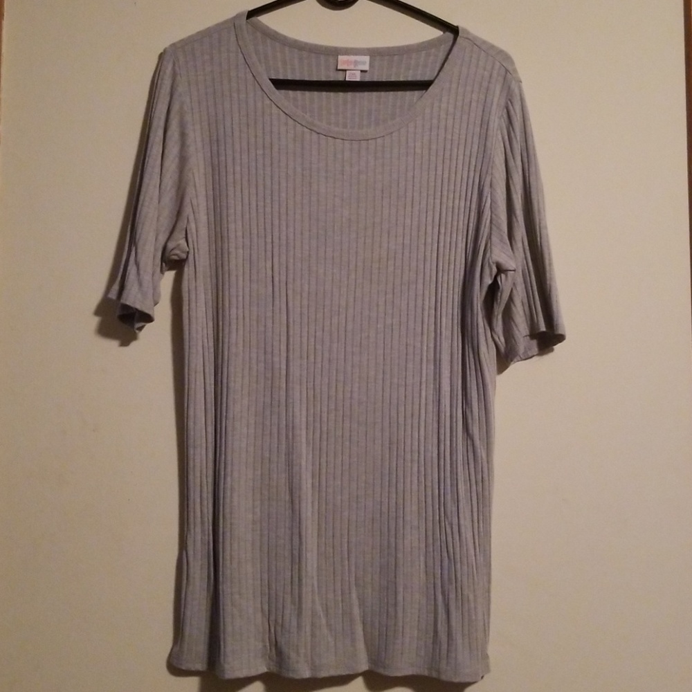 Grey striped gigi